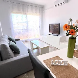Babu Bcn - Welcoming, Peaceful, 20 Min Airport Drive, Easy Street Parking, 70m2 Santa Coloma De Cervello